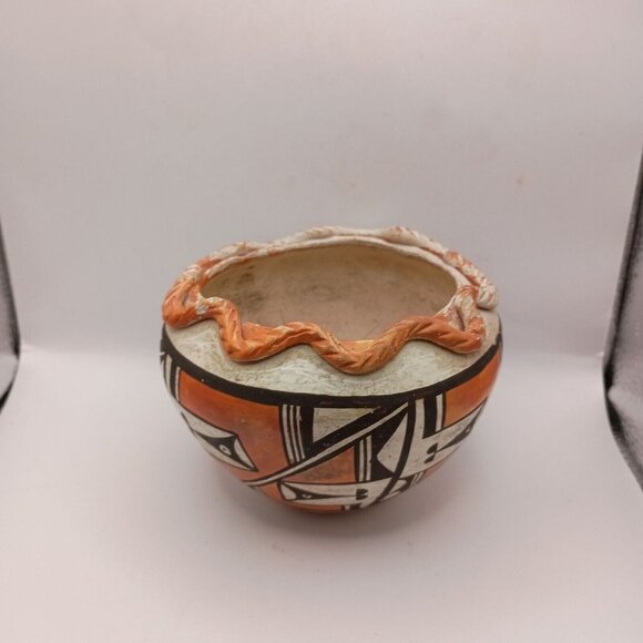 Old Vintage Acoma Pueblo Polychrome Pottery Bowl Olla Pie Crust Rim 3" x 4.5" - Picture 7 of 12